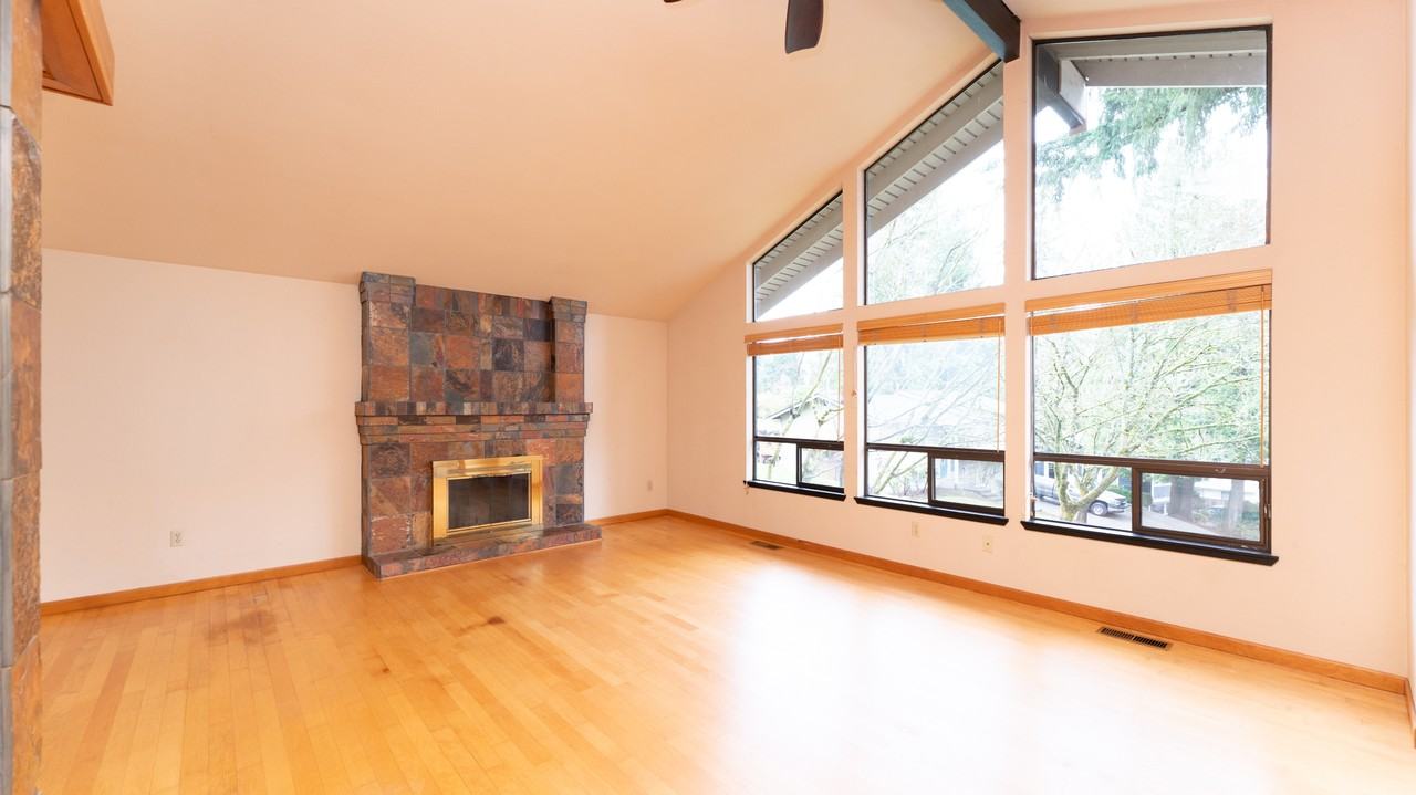 11628 Ne 100th Pl #1 - Photo 2 of 26