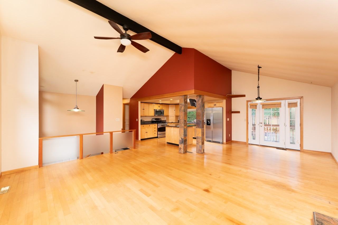 11628 Ne 100th Pl #1 - Photo 3 of 26