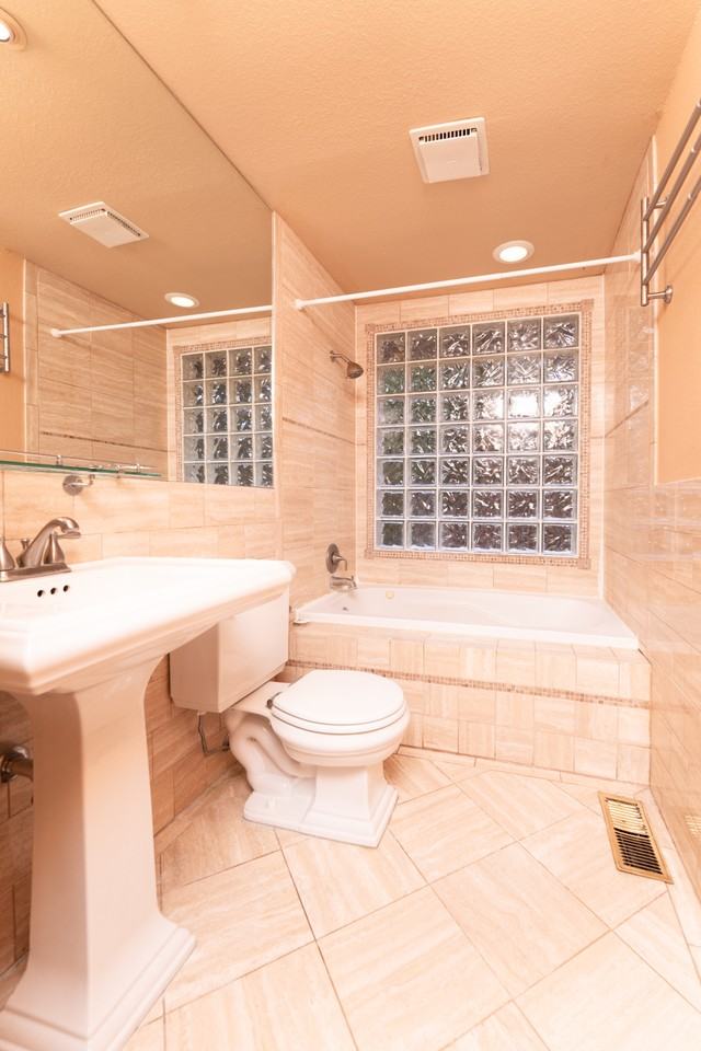 11628 Ne 100th Pl #1 - Photo 6 of 26