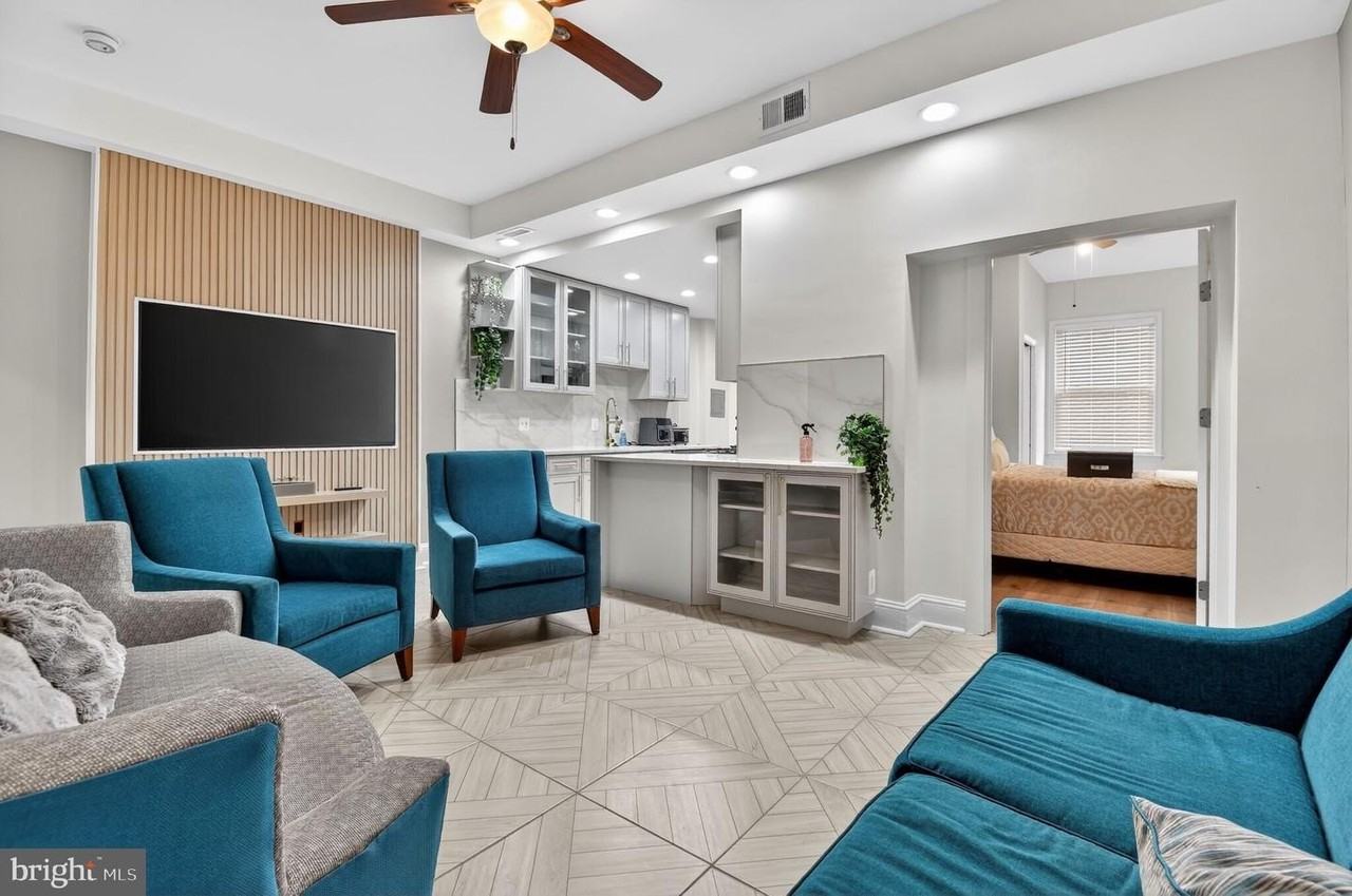 1919 19th St Nw - Photo 3 of 16