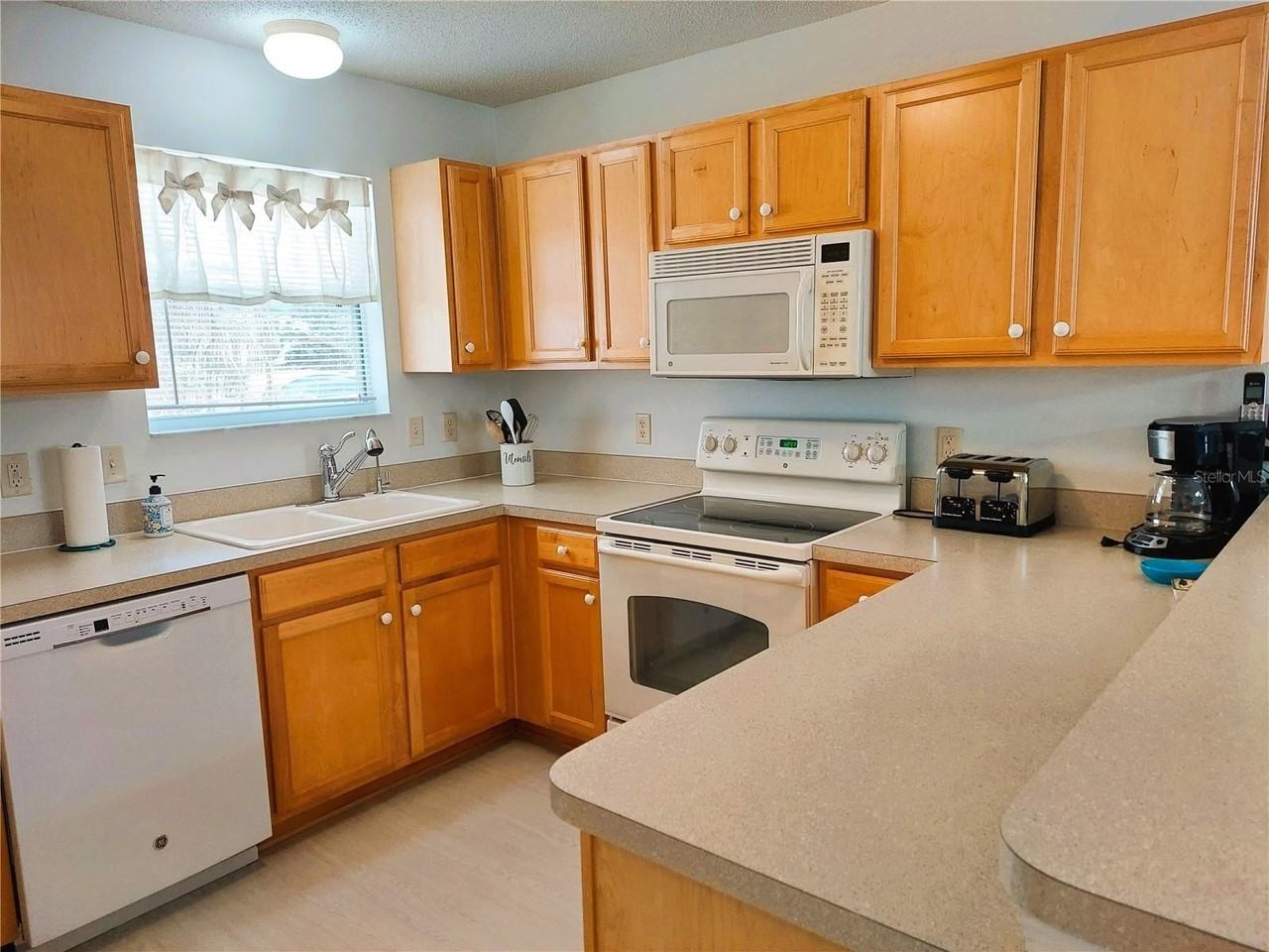 1240 Pageland Way - Photo 3 of 20