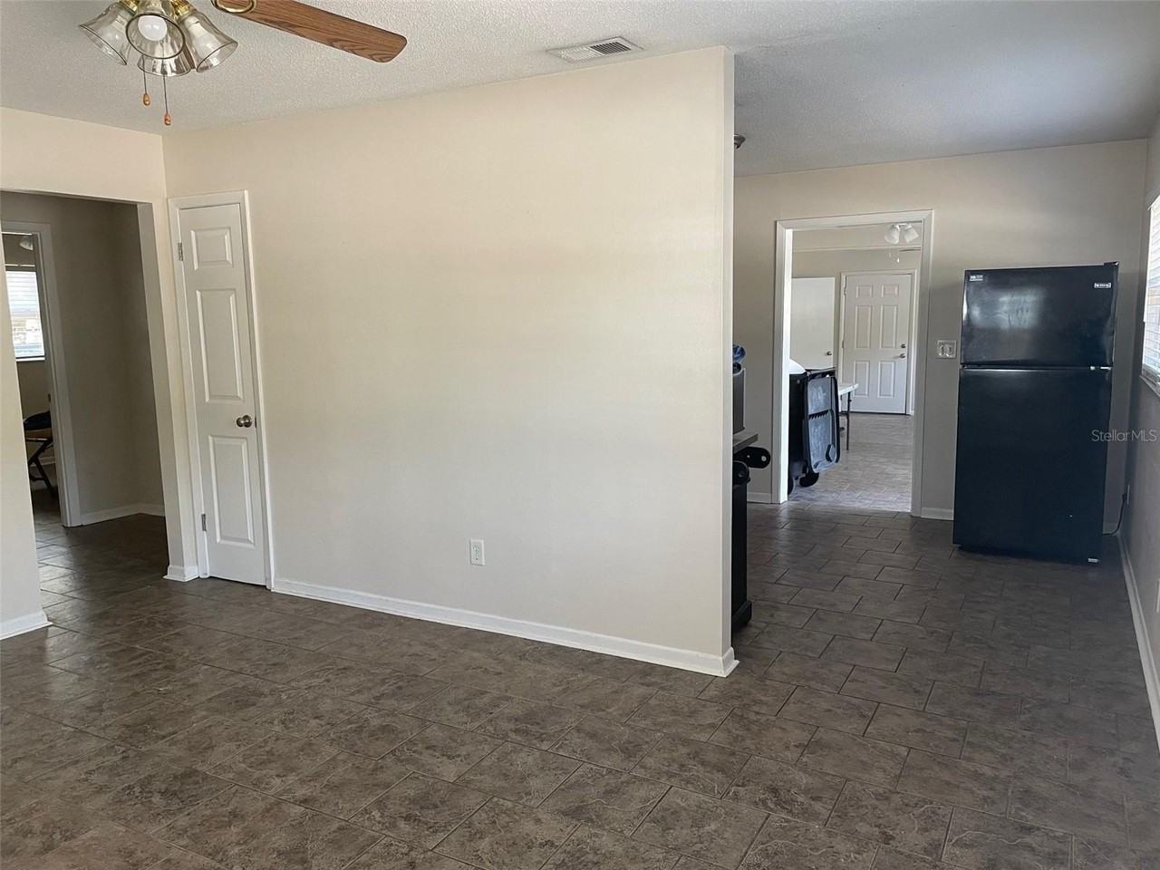 204 Callitris Ave - Photo 5 of 20