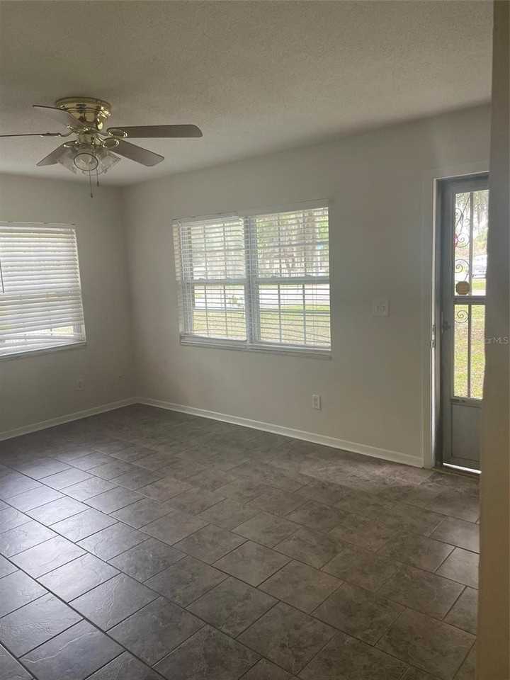 204 Callitris Ave - Photo 6 of 20