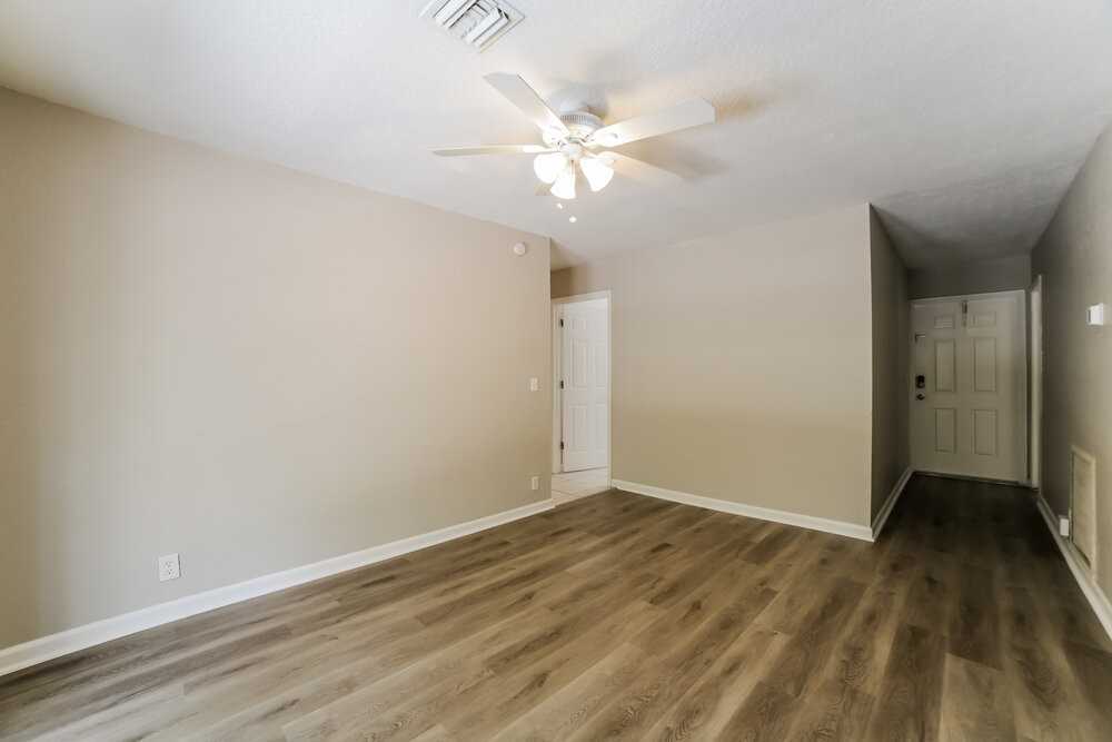 521 Sw 11th Dr - Photo 5 of 16