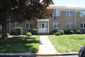 featured image of 59 Stonehurst Blvd #C