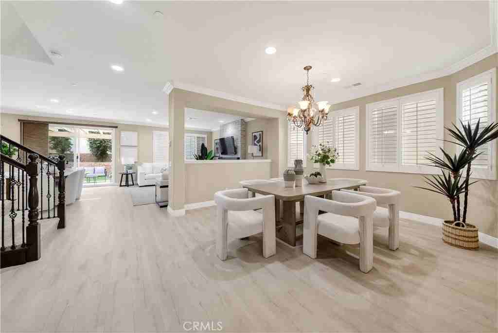 3 Cedarwood Ct - Photo 4 of 39