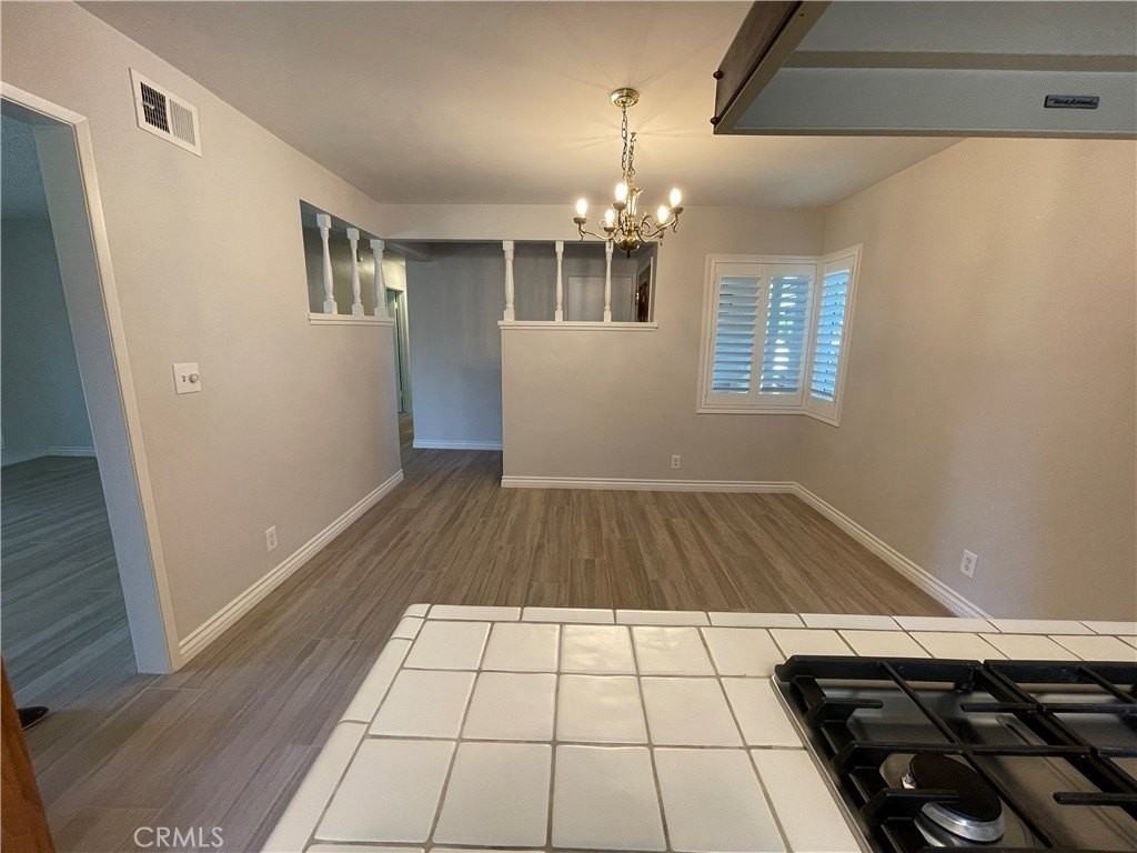 5412 Huntley Ave - Photo 6 of 14