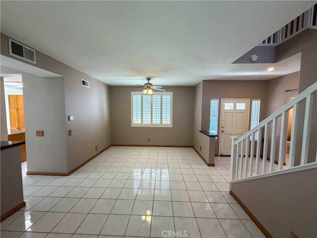 821 N Siavohn Dr - Photo 7 of 42