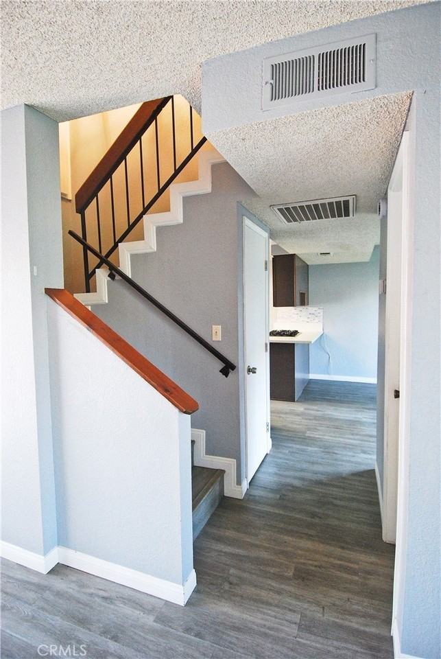 1097 Santo Antonio Dr #26 - Photo 6 of 27