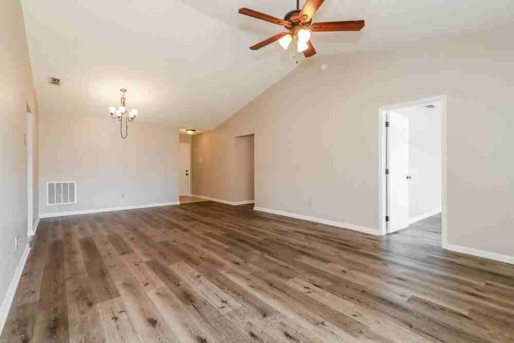 3257 Fox Squirrel Dr - Photo 3 of 14