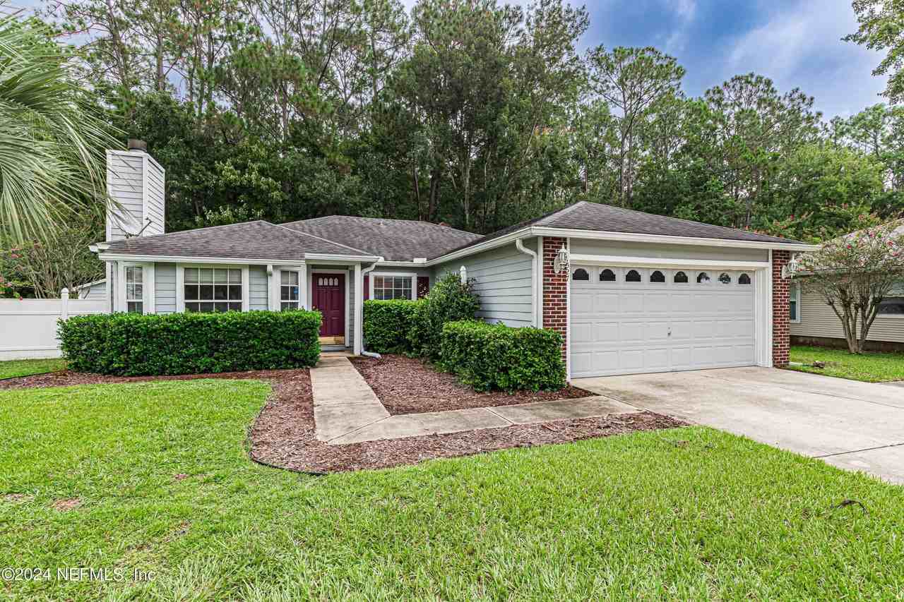 1527 Marble Lake Dr - Photo 2 of 45