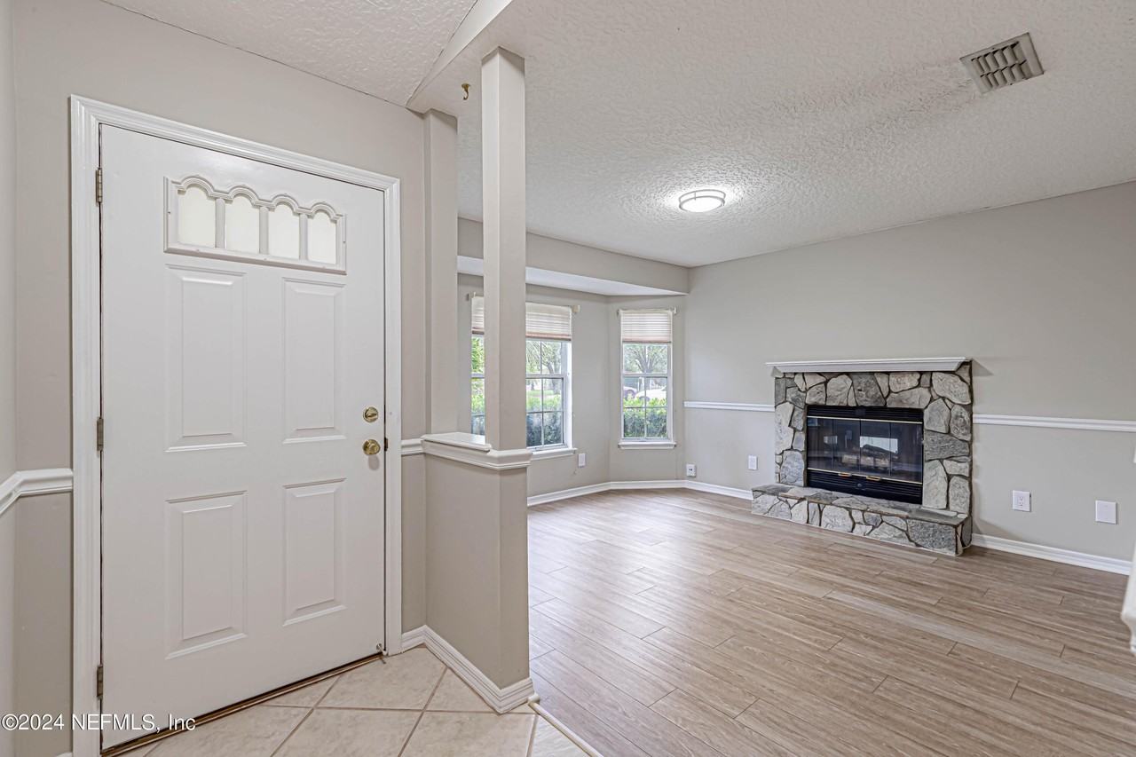 1527 Marble Lake Dr - Photo 6 of 45