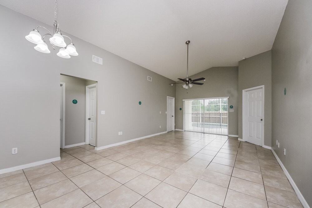 1125 Winding Water Way - Photo 3 of 15