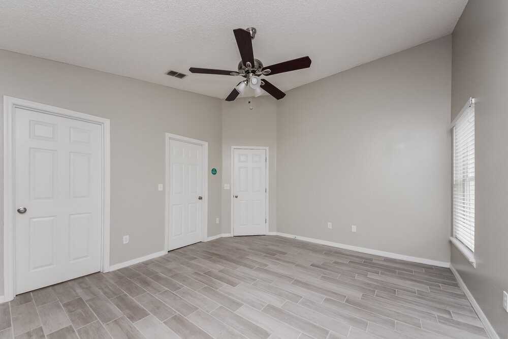 1125 Winding Water Way - Photo 7 of 15