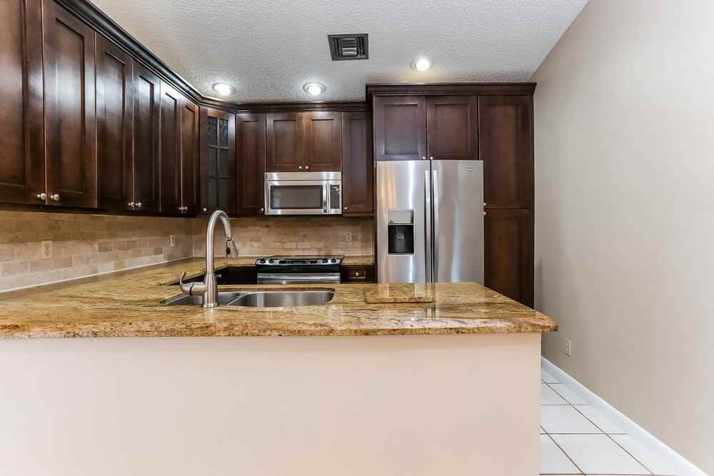 21080 Woodspring Ave - Photo 7 of 17