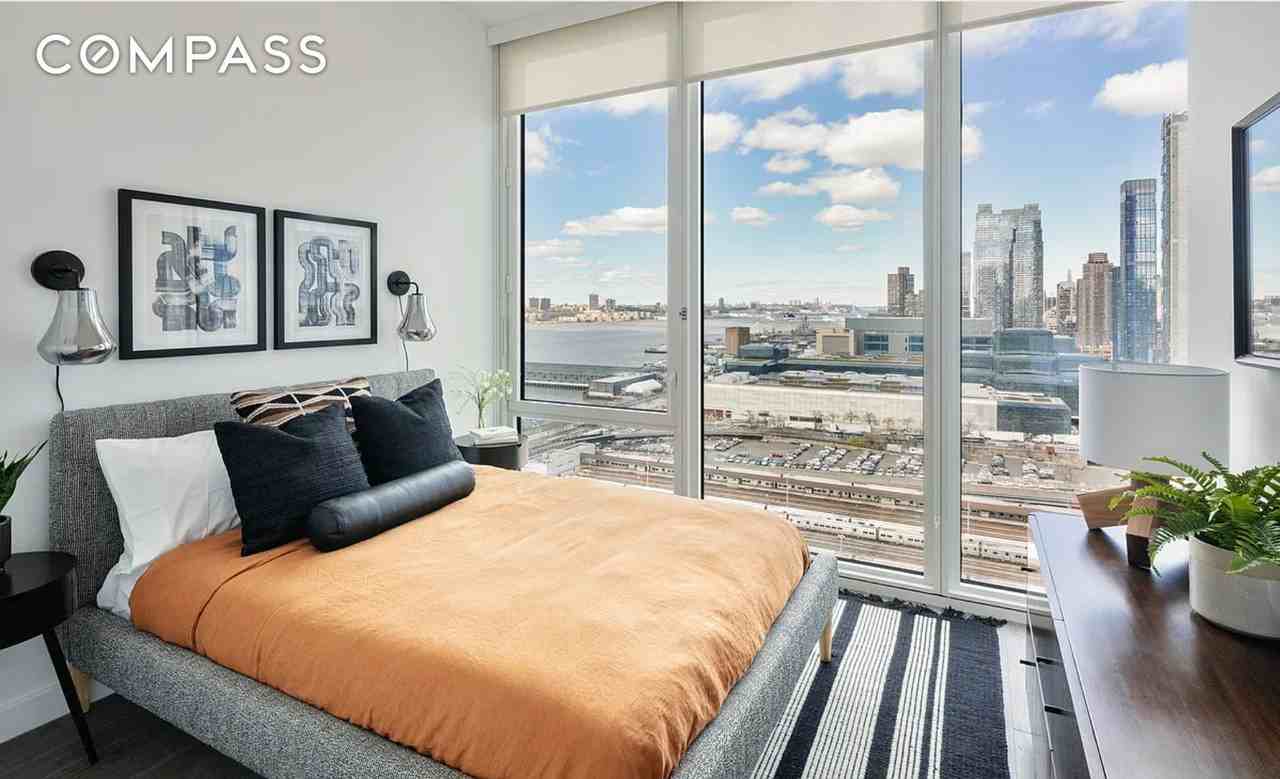 606 W 30th St #46C - Photo 4 of 19