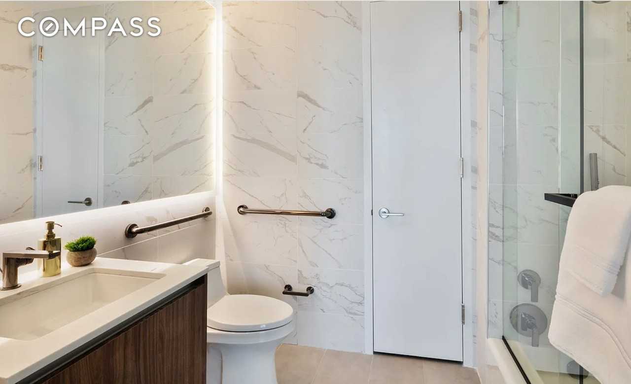 606 W 30th St #46C - Photo 7 of 19