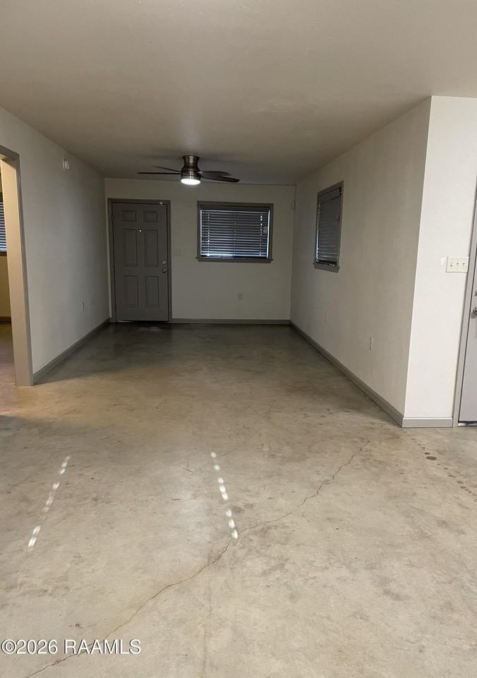 212 Hacker St - Photo 5 of 7