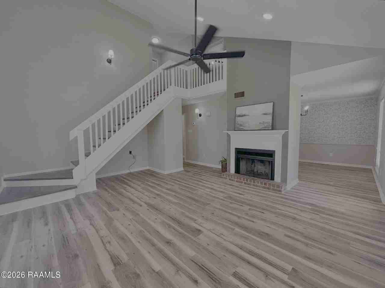 109 Cheshire Cir - Photo 3 of 30