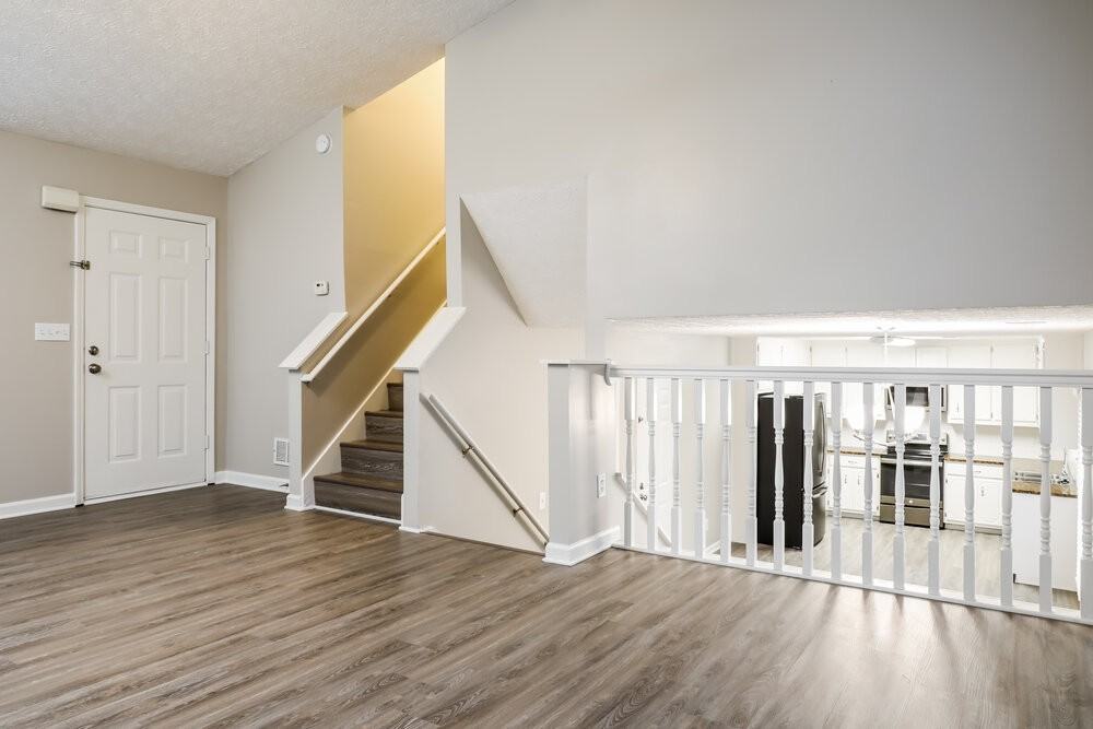 172 Williamsburg Way - Photo 6 of 17