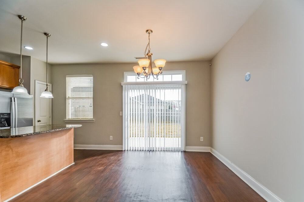 233 Norwich Dr - Photo 5 of 15