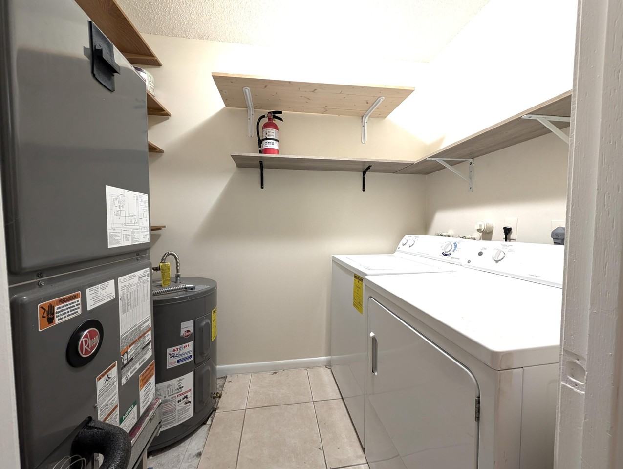 2400 Sw 19th Ave #128 - Photo 5 of 12