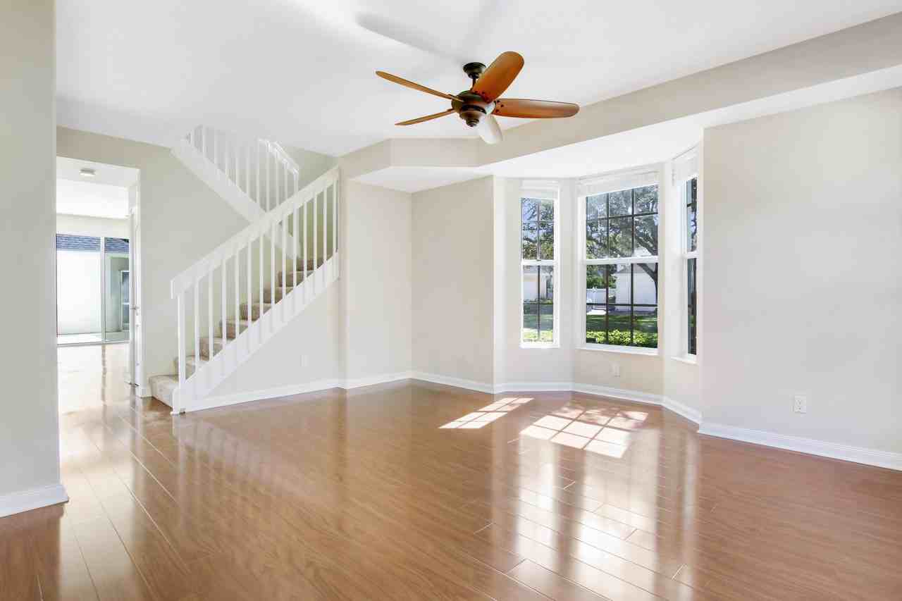 164 Poinciana Dr - Photo 4 of 30