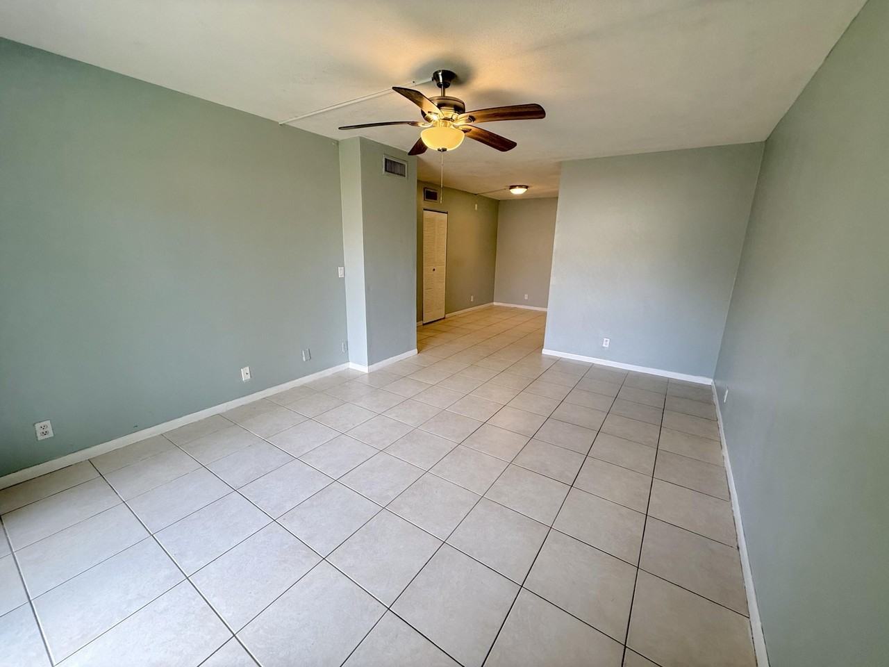 3253 Nw 104th Ave #3253 - Photo 3 of 16