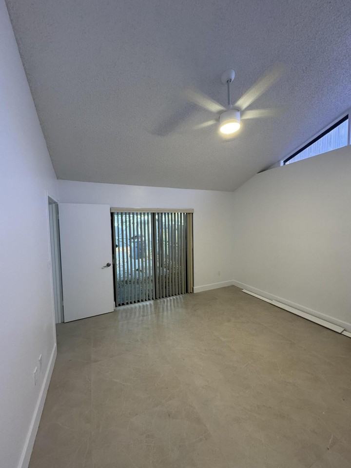 1148 Summit Trail Cir Apt D - Photo 7 of 50