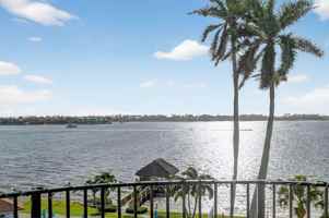 featured image of 8200 Lakeshore Dr #5070
