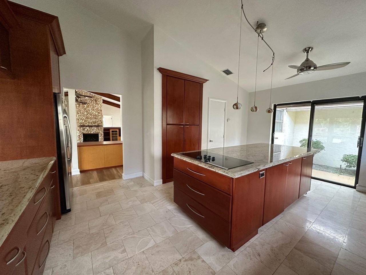 7243 Encina Ln - Photo 7 of 30