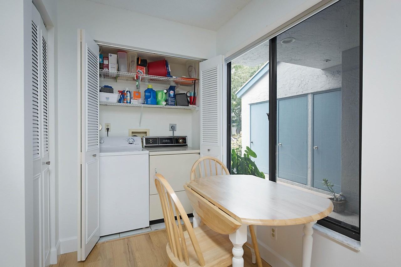 903 Harbour Pointe Way - Photo 5 of 26