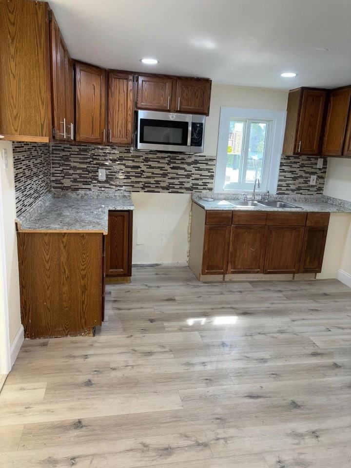 1717 Linwood Ave - Photo 4 of 9