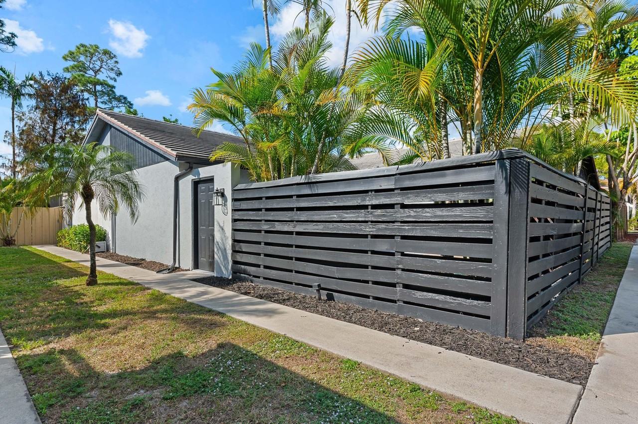 1277 Periwinkle Pl - Photo 2 of 24