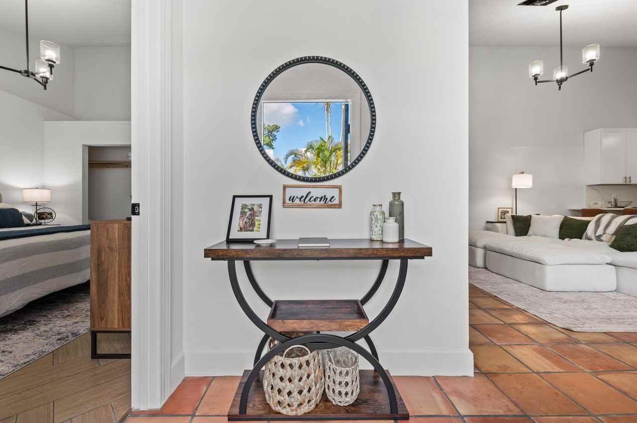 1277 Periwinkle Pl - Photo 4 of 24