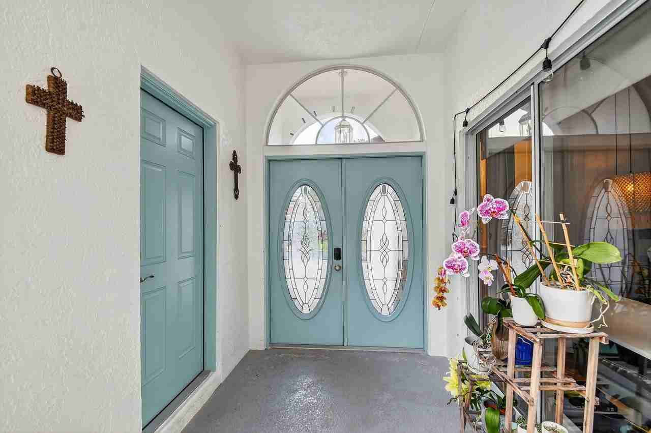 2769 Pointe Cir - Photo 3 of 48