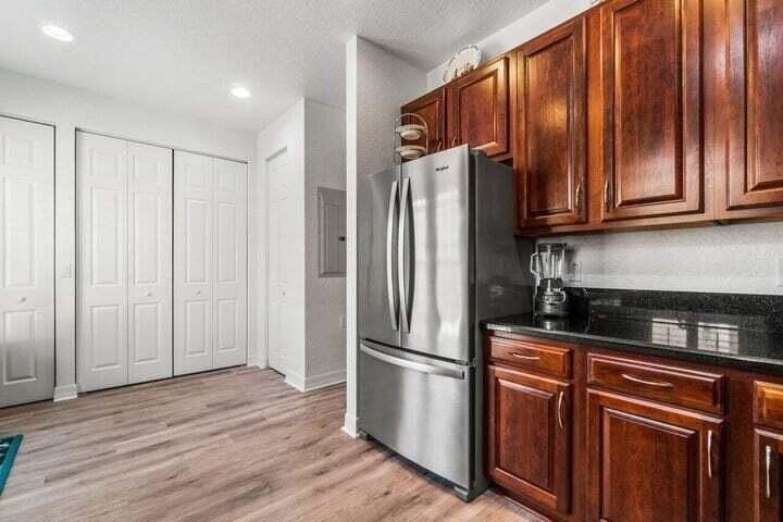 207 Edenberry Ave - Photo 5 of 16