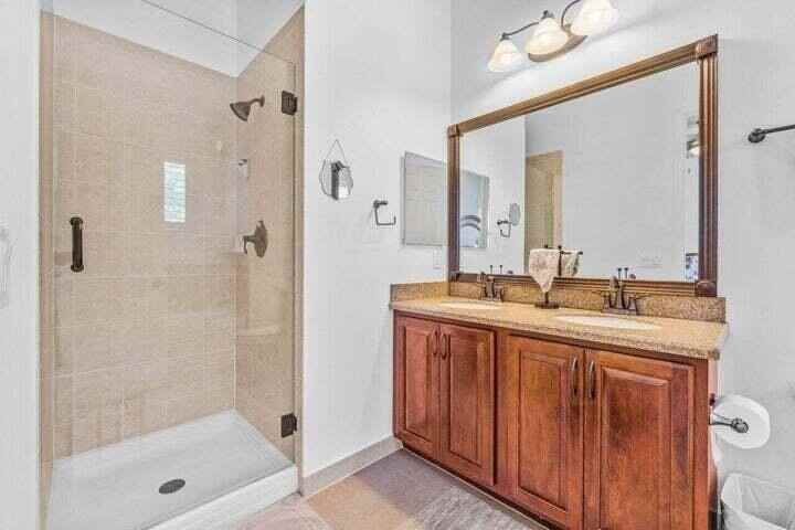 207 Edenberry Ave - Photo 6 of 16