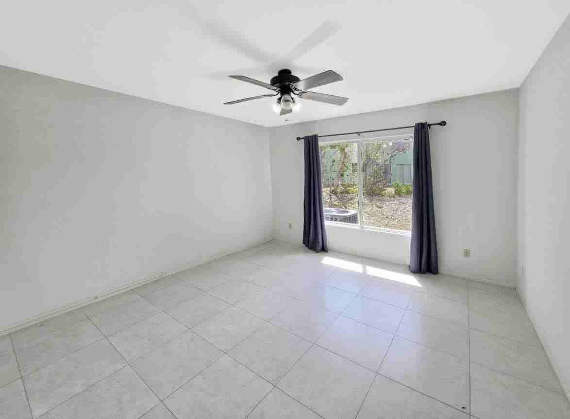 1480 Se Rivergreen Cir - Photo 7 of 17