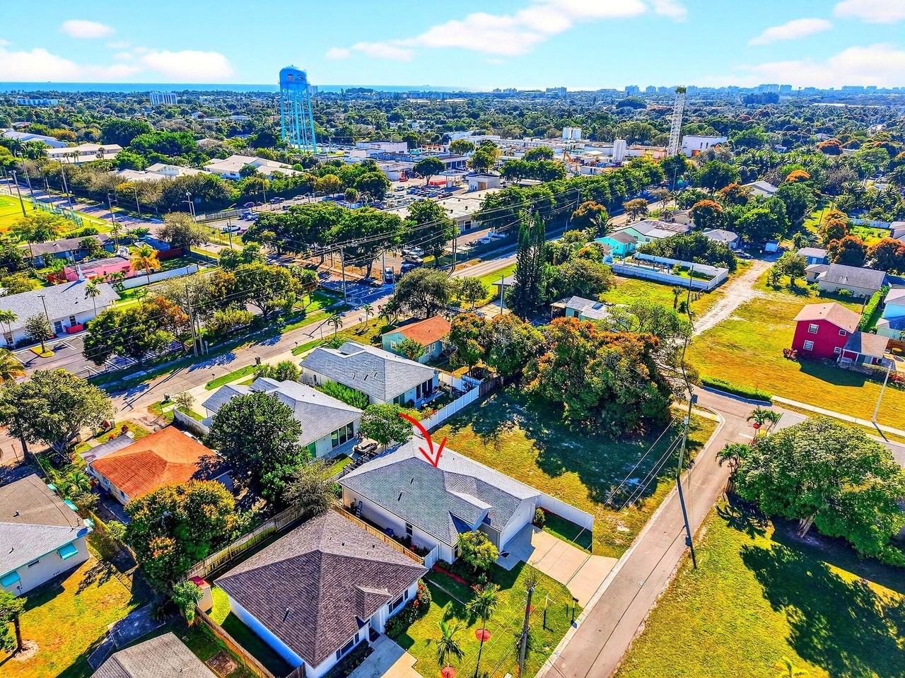 341 Oak Aly - Photo 4 of 11