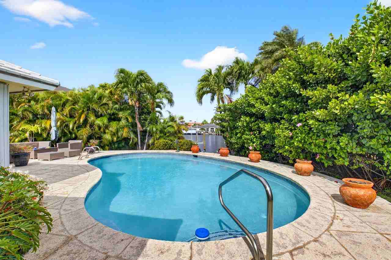 30 Spanish River Dr - Photo 2 of 50