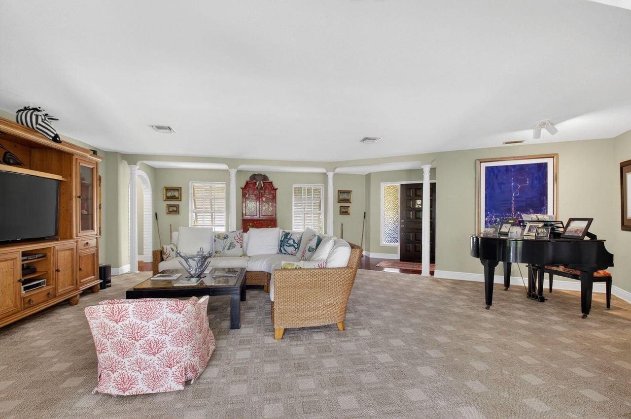 30 Spanish River Dr - Photo 7 of 50