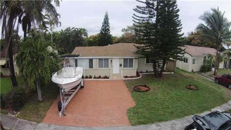 1541 Plunkett St #1541 - Photo 3 of 25