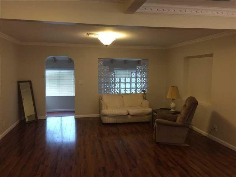 1541 Plunkett St #1541 - Photo 6 of 25