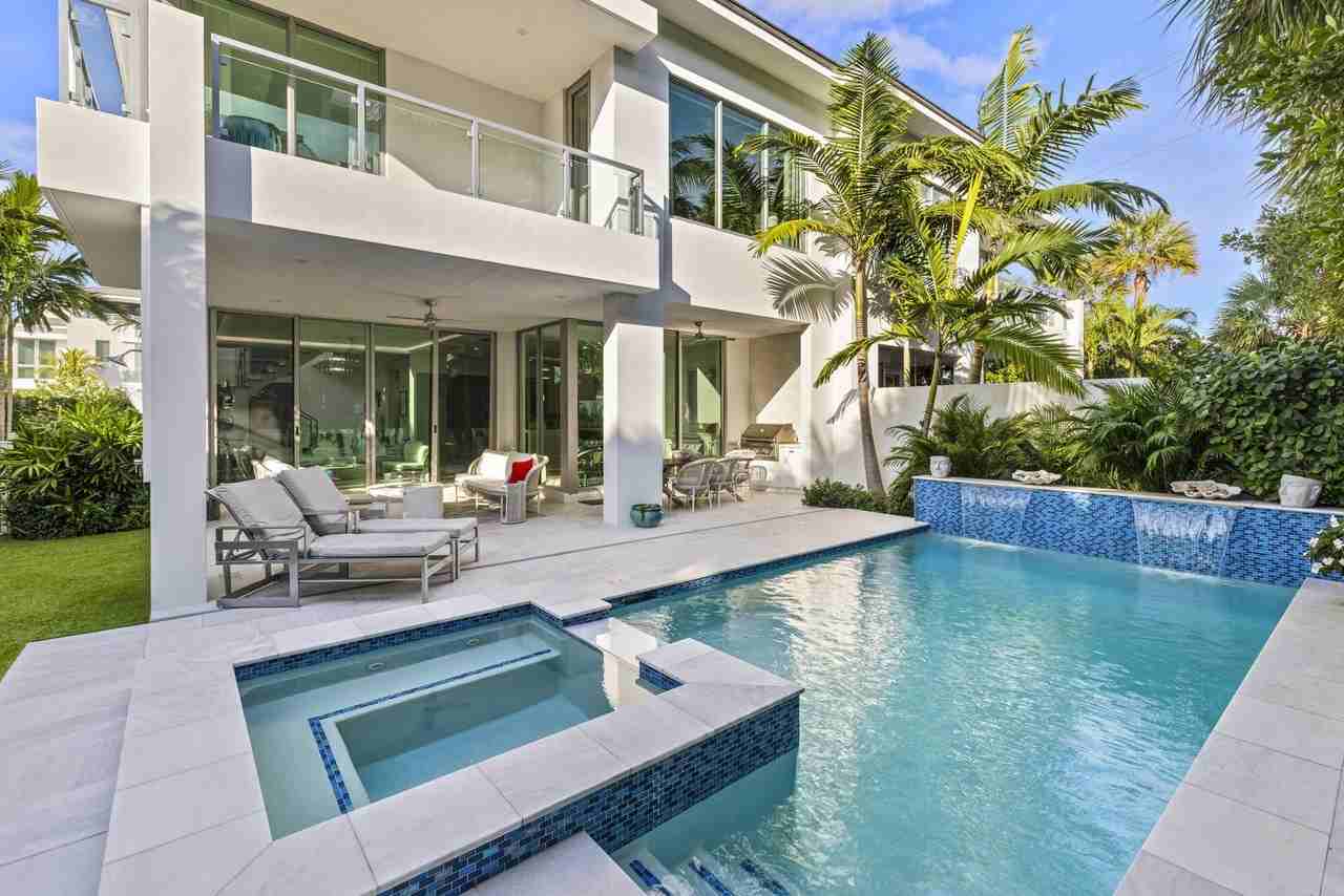 402 Ocean One Ln - Photo 3 of 43