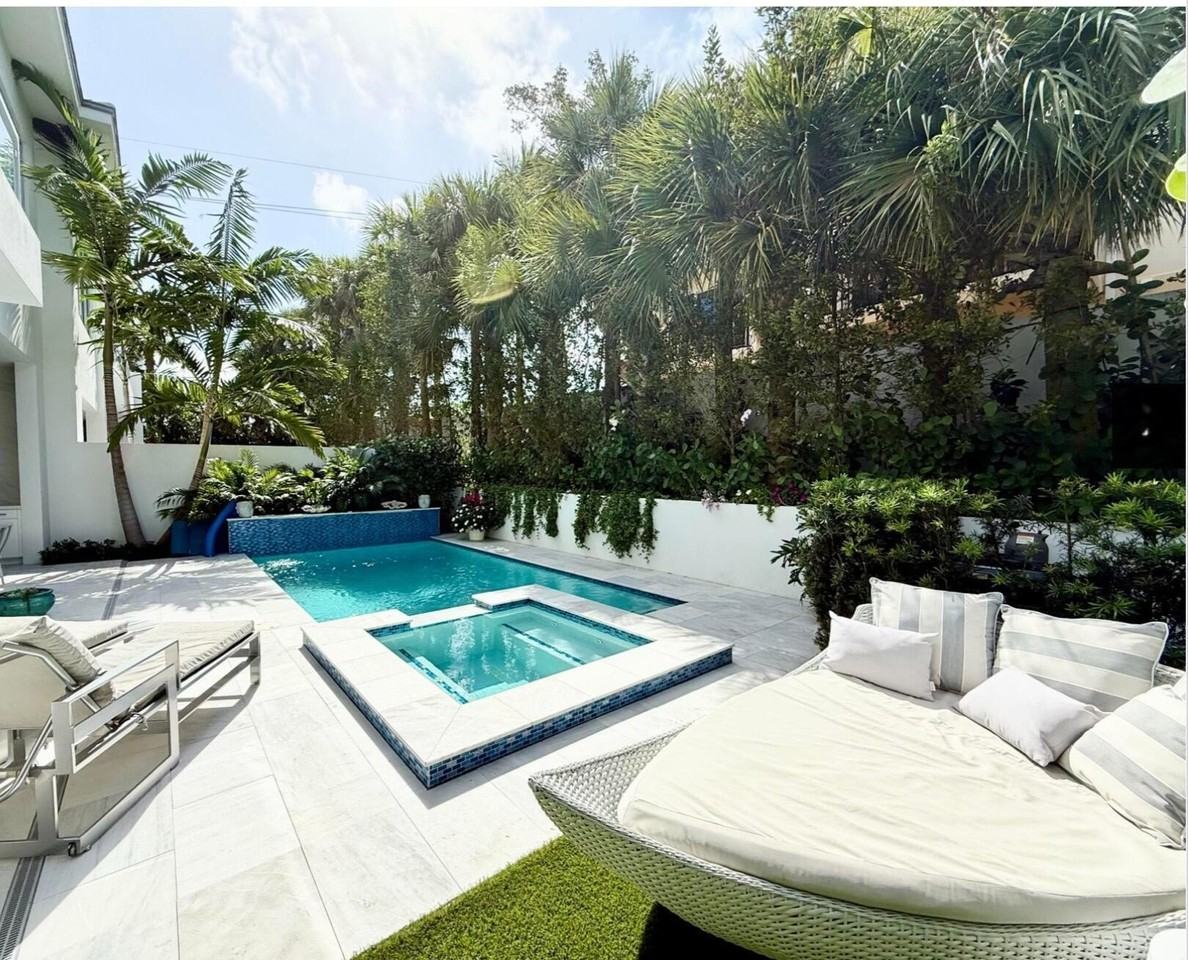 402 Ocean One Ln - Photo 4 of 43