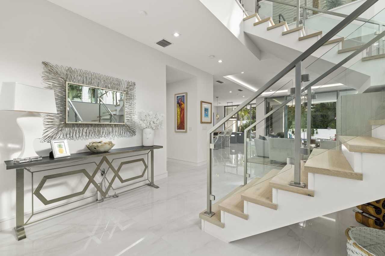 402 Ocean One Ln - Photo 6 of 43