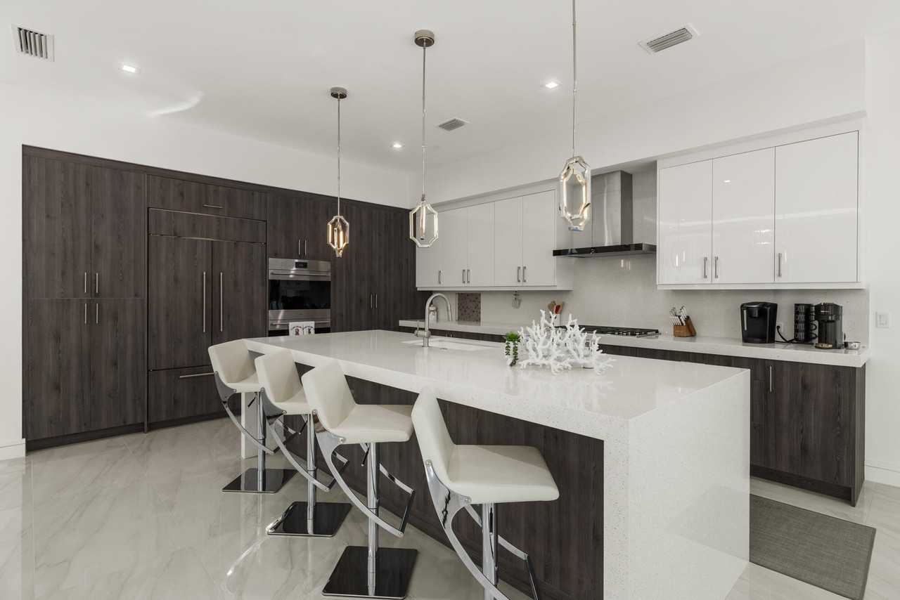 402 Ocean One Ln - Photo 7 of 42