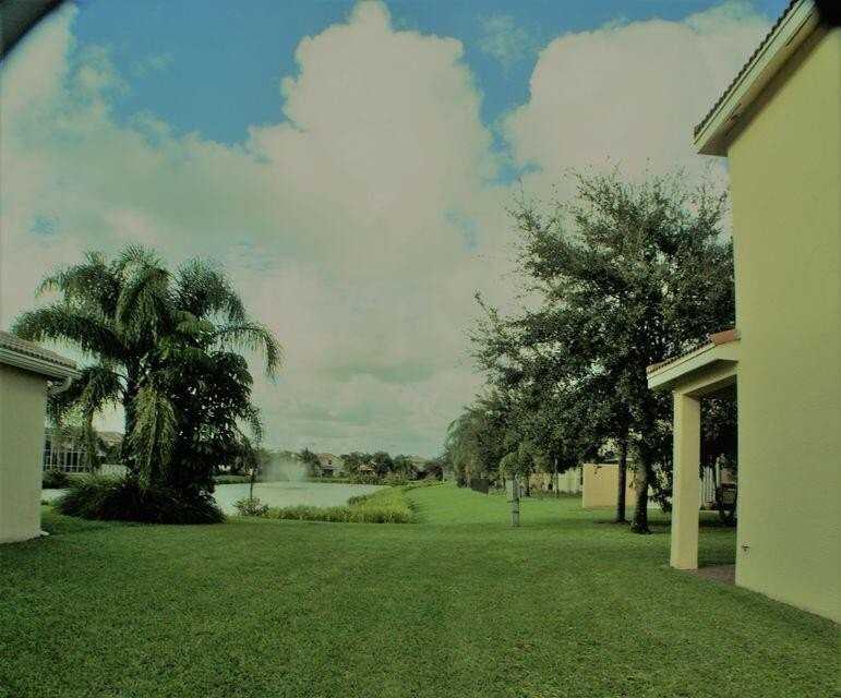 8887 Chestnut Ridge Way - Photo 2 of 14