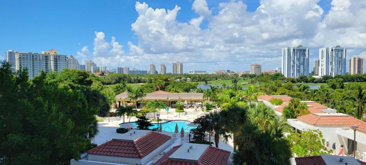 20281 E Country Club Dr Apt 503